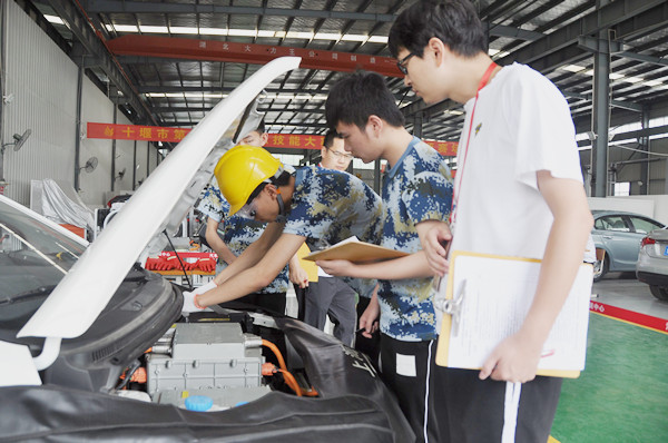 新能源汽車專業(yè)技能大賽 工程技術(shù)服務(wù)領(lǐng)域的創(chuàng)新與挑戰(zhàn)